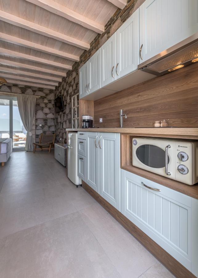 Hilltop Suites Milos Mytakas Esterno foto