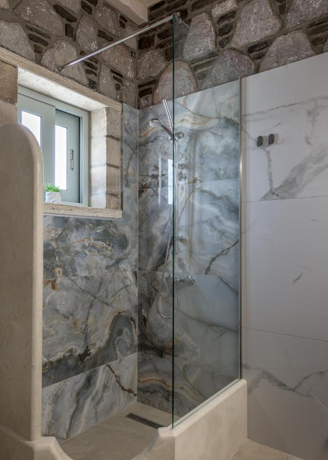 Hilltop Suites Milos Mytakas Esterno foto